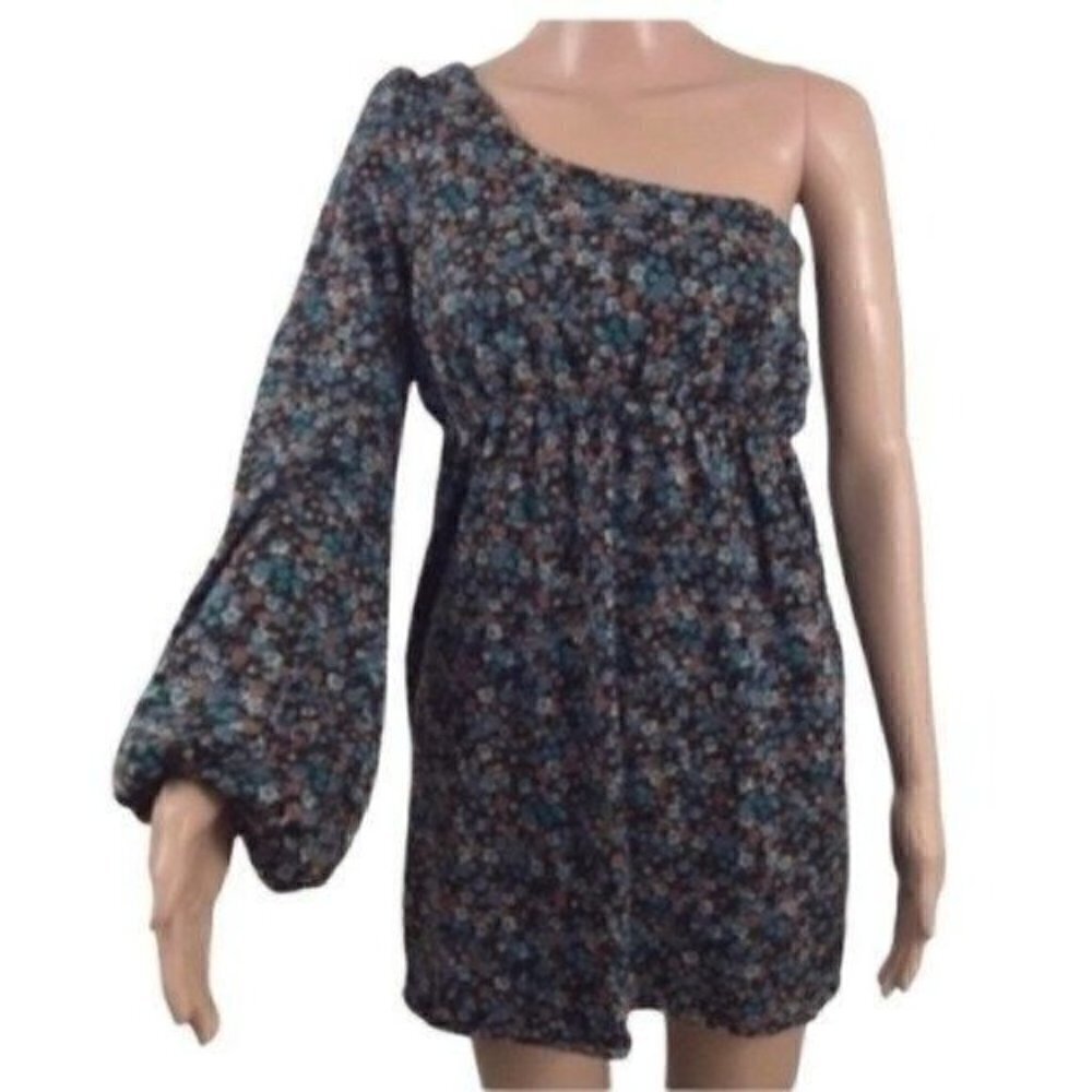 Judith March one bell sleeve one sleeveless sleeve floral dress size small